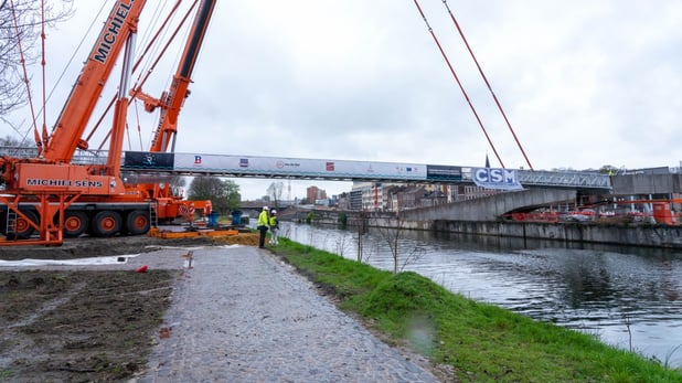La Passerelle des Reflets, le lien entre l'écoquartier Rives Ardentes, le Parc Astrid et le centre de Liège